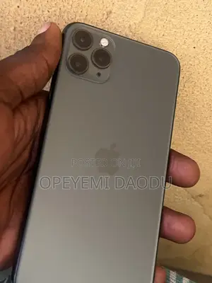 New Apple iPhone 11 Pro Max 64 GB Black