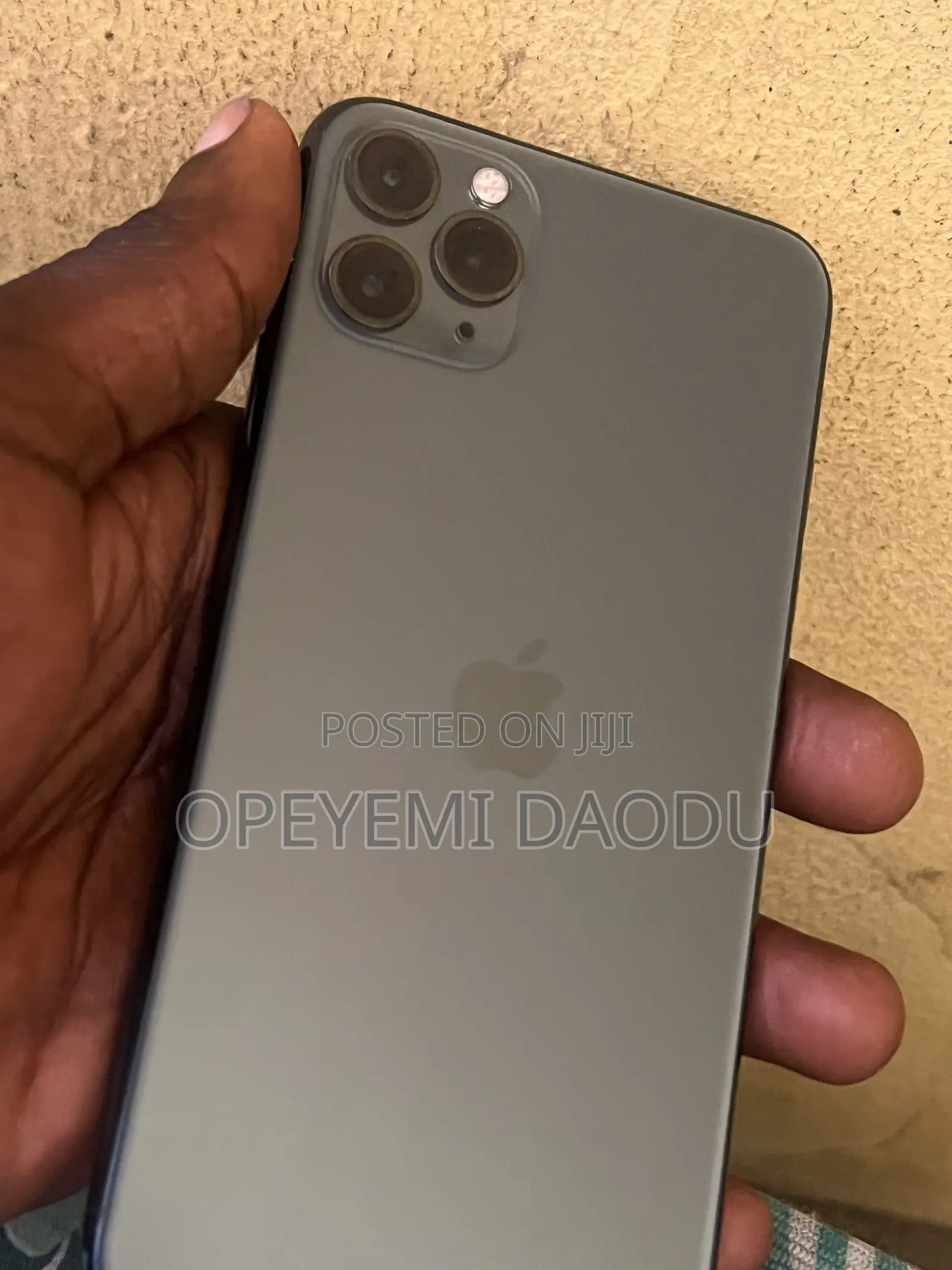 New Apple iPhone 11 Pro Max 64 GB Black