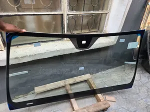 C300 2014 Windscreen Glass Available at Chimatex