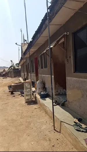 Furnished 13bdrm Apartment in Suleja for sale