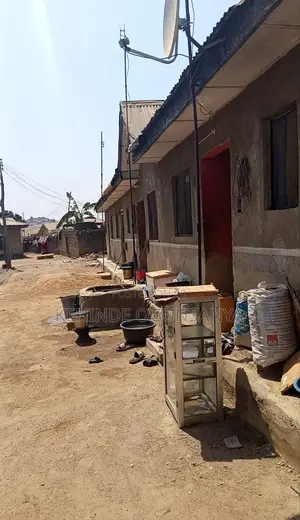 Furnished 13bdrm Apartment in Suleja for sale