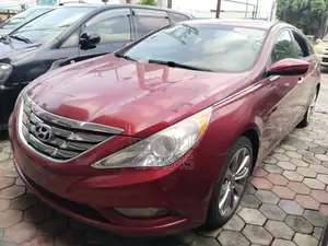 Hyundai Sonata 2013 Red