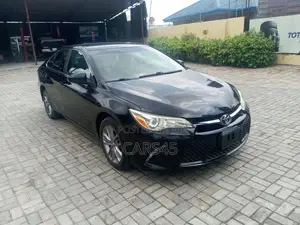 Toyota Camry 2016 Black