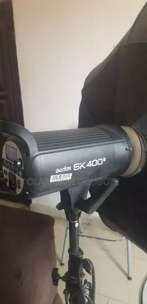 Godox Sk400ii Studio Flash Light+ Godox 120cm Softbox.
