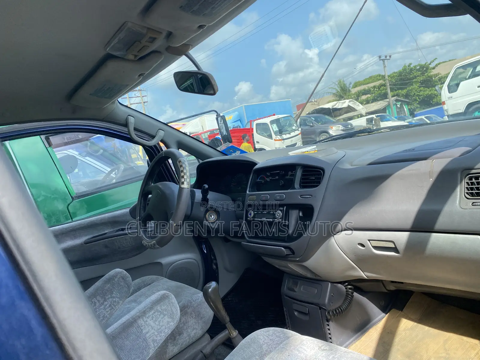 Mitsubishi Space Gear 2003 Blue