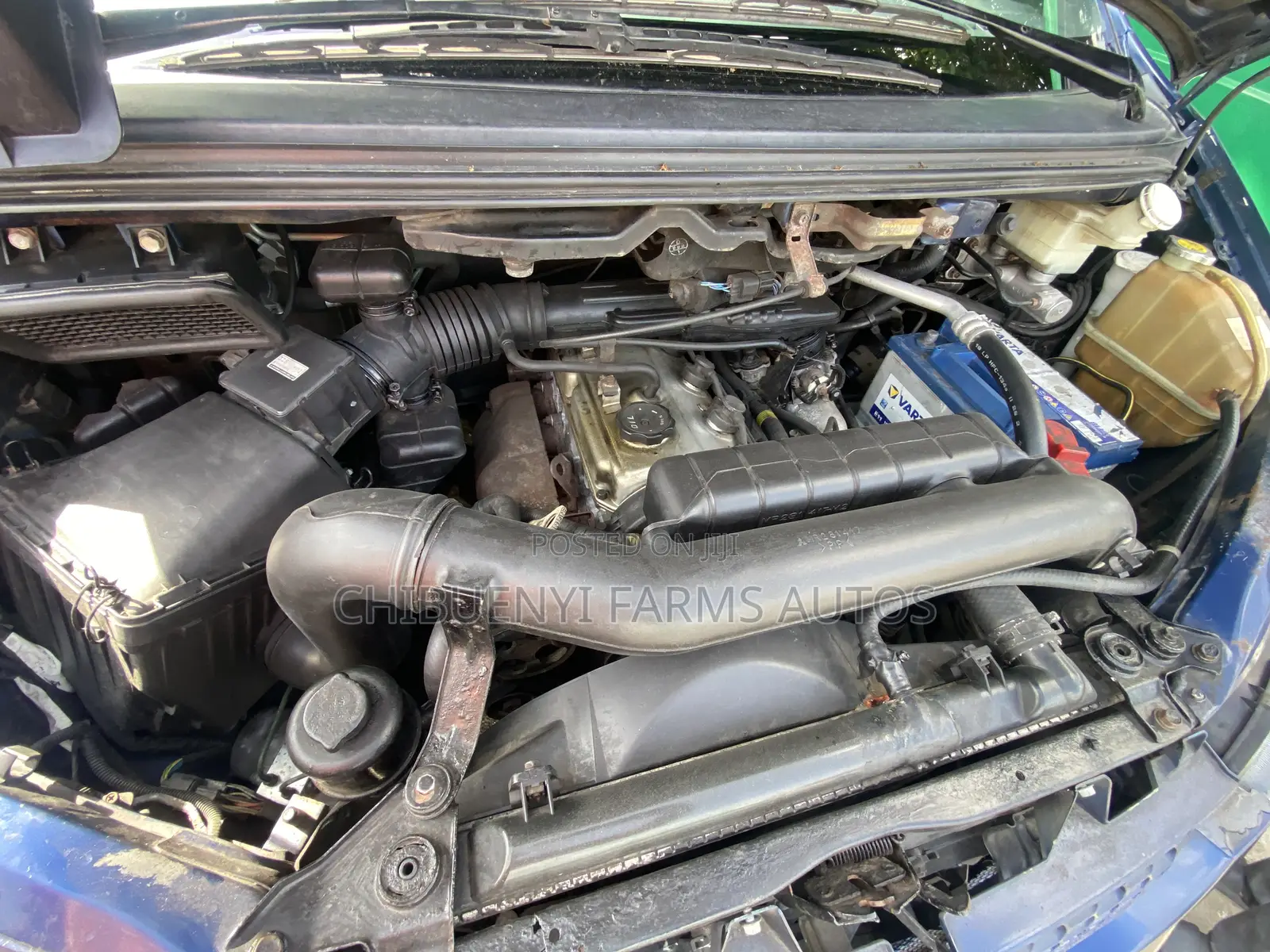 Mitsubishi Space Gear 2003 Blue