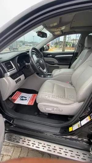 Toyota Highlander 2016 Black