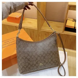 Quality Leather Patterned Crossbody Handbag With Adjustable Strap