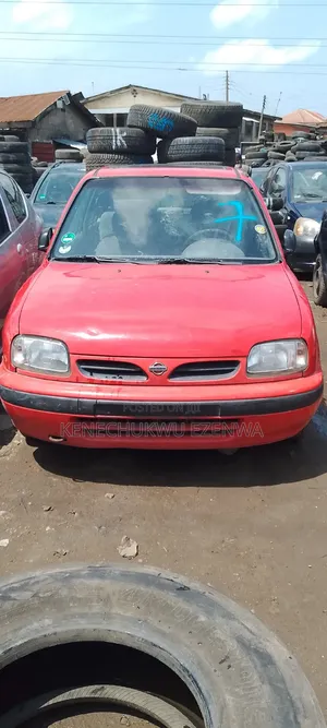 Nissan Micra 2002 Red