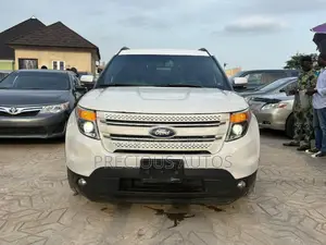 Ford Explorer 2011 White
