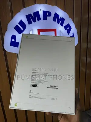 New Apple iPad Pro 13 (2025) 512 GB Black