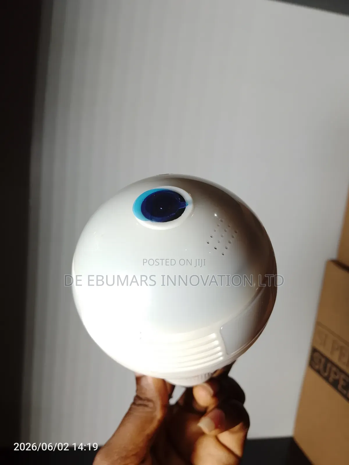 Wi-Fi Smart Bulb Camera