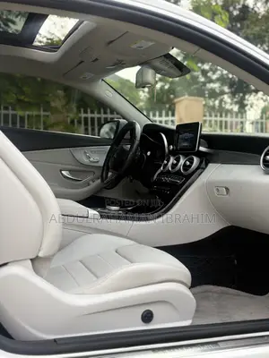 Mercedes-Benz C300 Base 4Matic Coupe AWD (2.0L 4cyl 7A) 2017 White