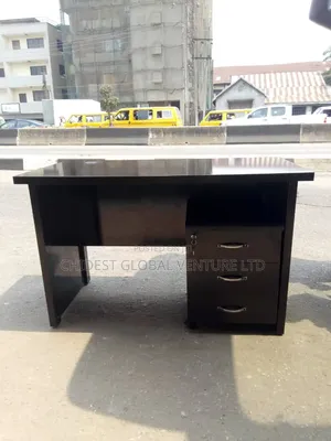 Office Table With Movable Drawer