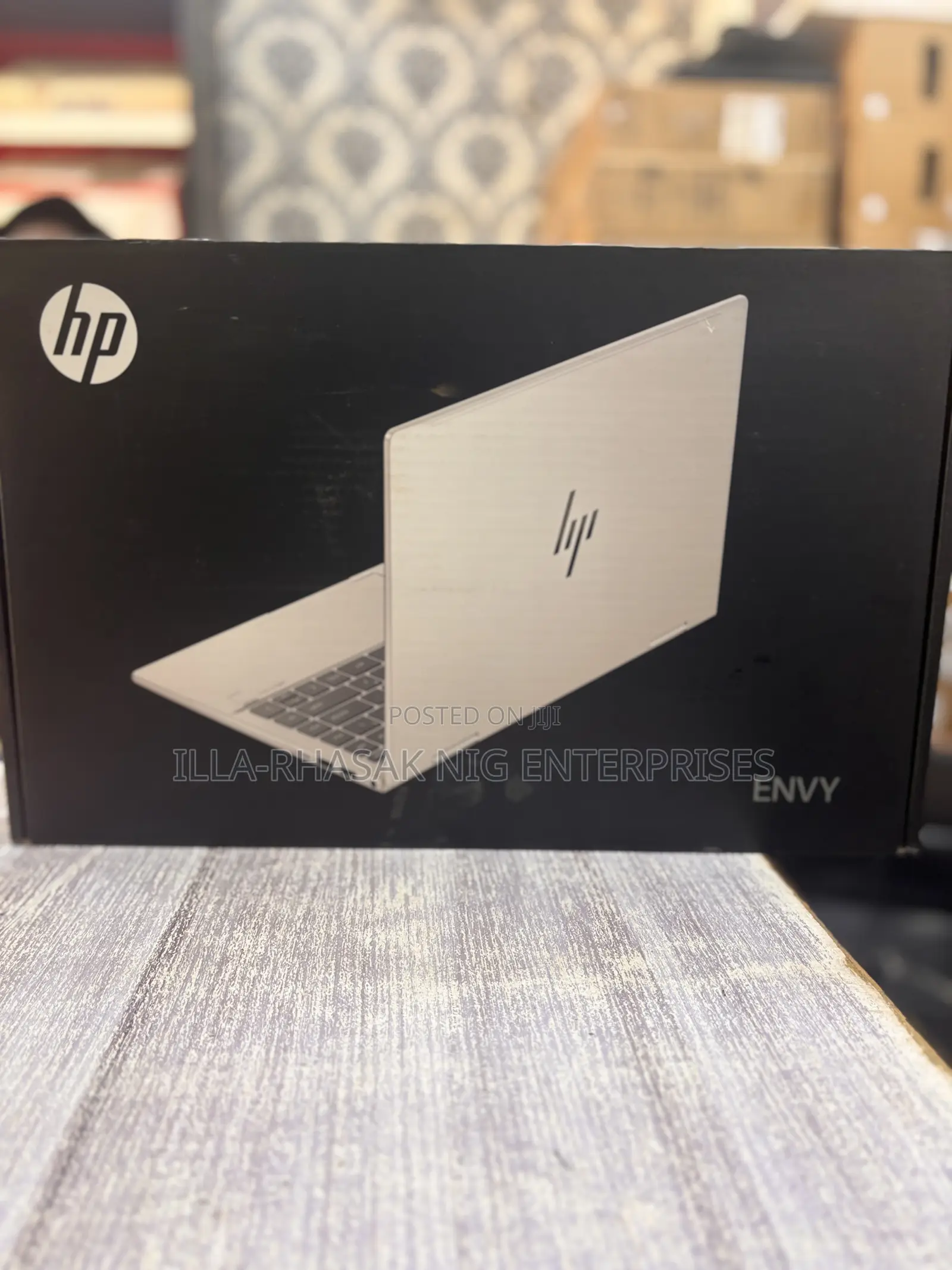 New Laptop HP Envy x360 8GB Intel Core 5 SSD 512GB