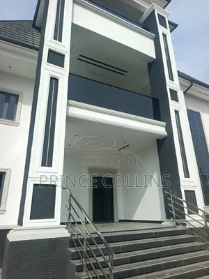 Furnished 6bdrm Penthouse in Faplins, Dakwo District for sale