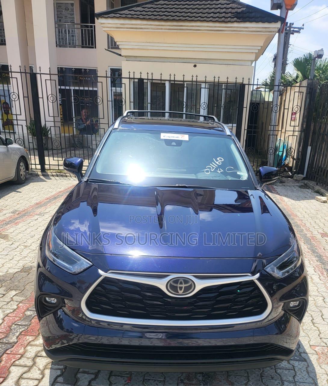 Toyota Highlander XLE FWD 2020 Blue