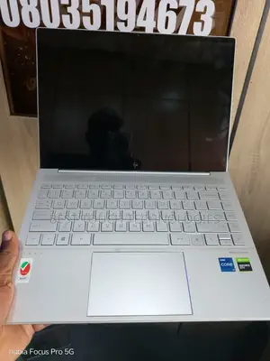 Laptop HP 14-dq1025cl 16GB Intel Core i7 SSHD+SSD 512GB