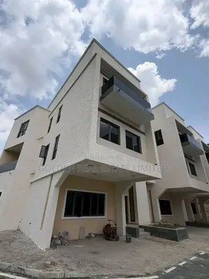 4bdrm Duplex in Guzape District for sale