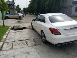 Mercedes-Benz C300 Base C300 AWD 4MATIC Sedan 2018 White