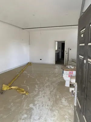 4bdrm Duplex in Thomas Estate for rent