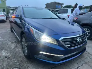 Hyundai Elantra 2016 Blue