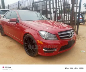 Mercedes-Benz C300 2015 Red