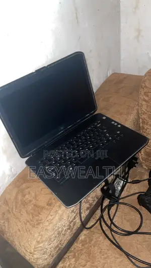 Laptop Dell Latitude E5430 4GB Intel Core i5 HDD+SSD 500GB