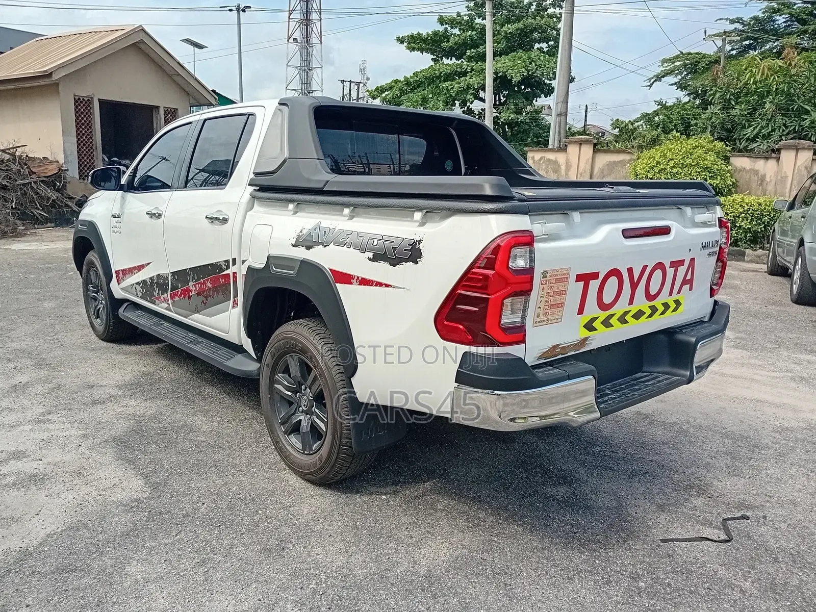 Toyota Hilux 2025 White