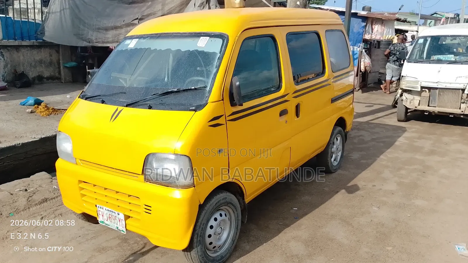 Suzuki Every 2010 Yellow