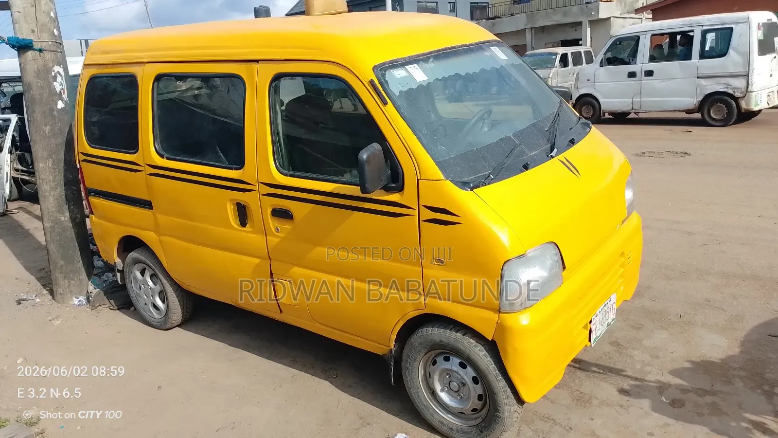 Suzuki Every 2010 Yellow