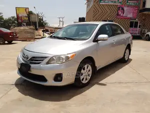 Toyota Corolla 2010 Silver