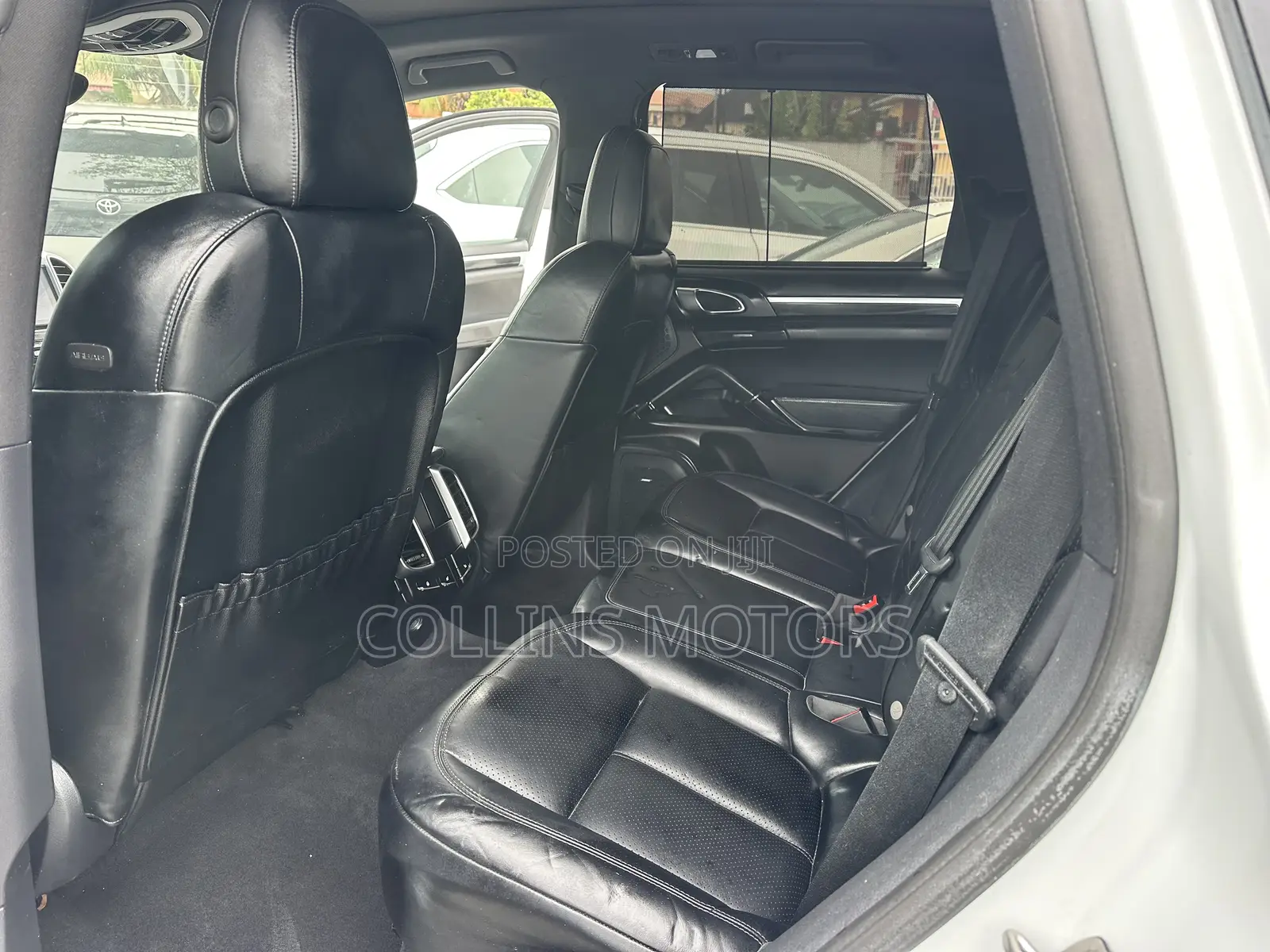Porsche Cayenne 2017 White