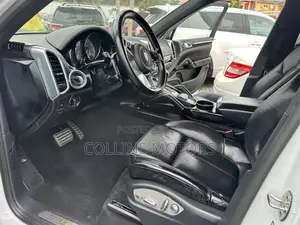 Porsche Cayenne 2017 White