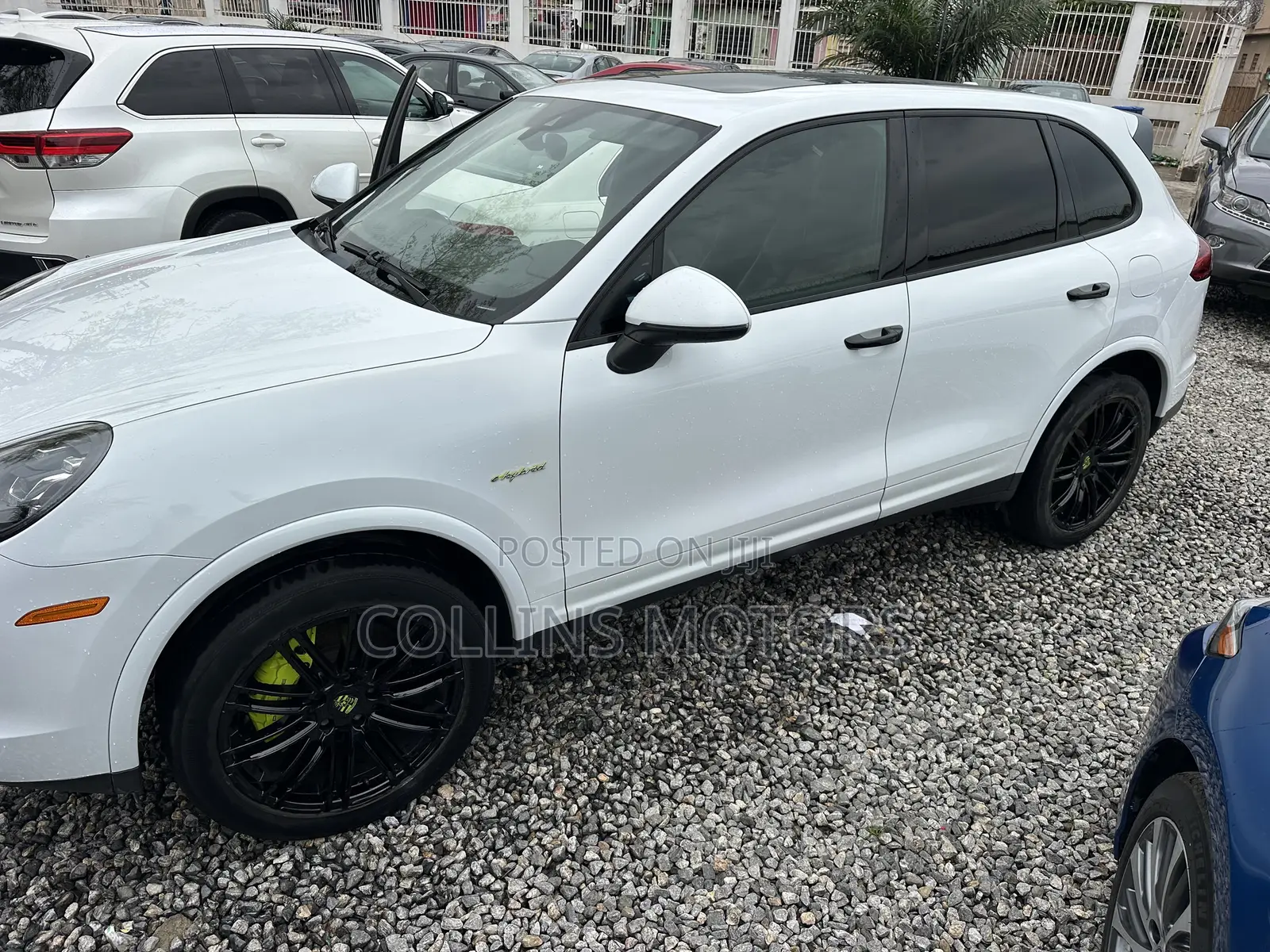 Porsche Cayenne 2017 White