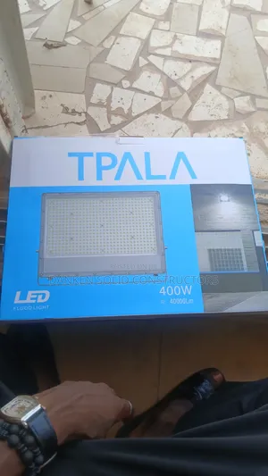 400 Watts Electric Flood Light