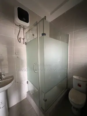 3bdrm Block of Flats in Sabon Lugbe for rent