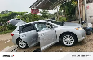 Toyota Venza LE 2011 Silver
