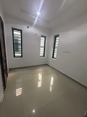 1bdrm Shared Apartment in Osapa London for rent