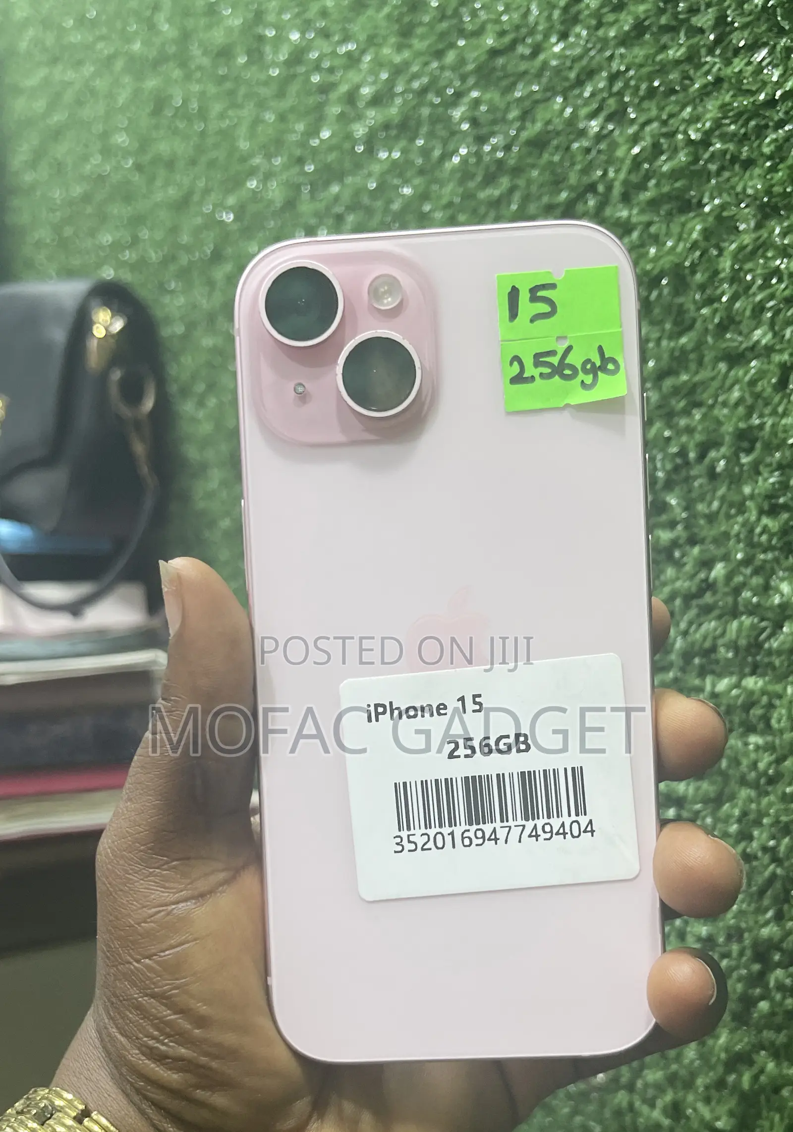 Apple iPhone 15 256 GB Pink