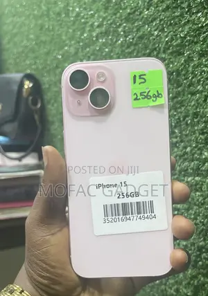 Apple iPhone 15 256 GB Pink