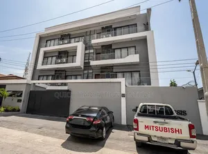 2bdrm Block of Flats in Lekki Phase 1 for rent