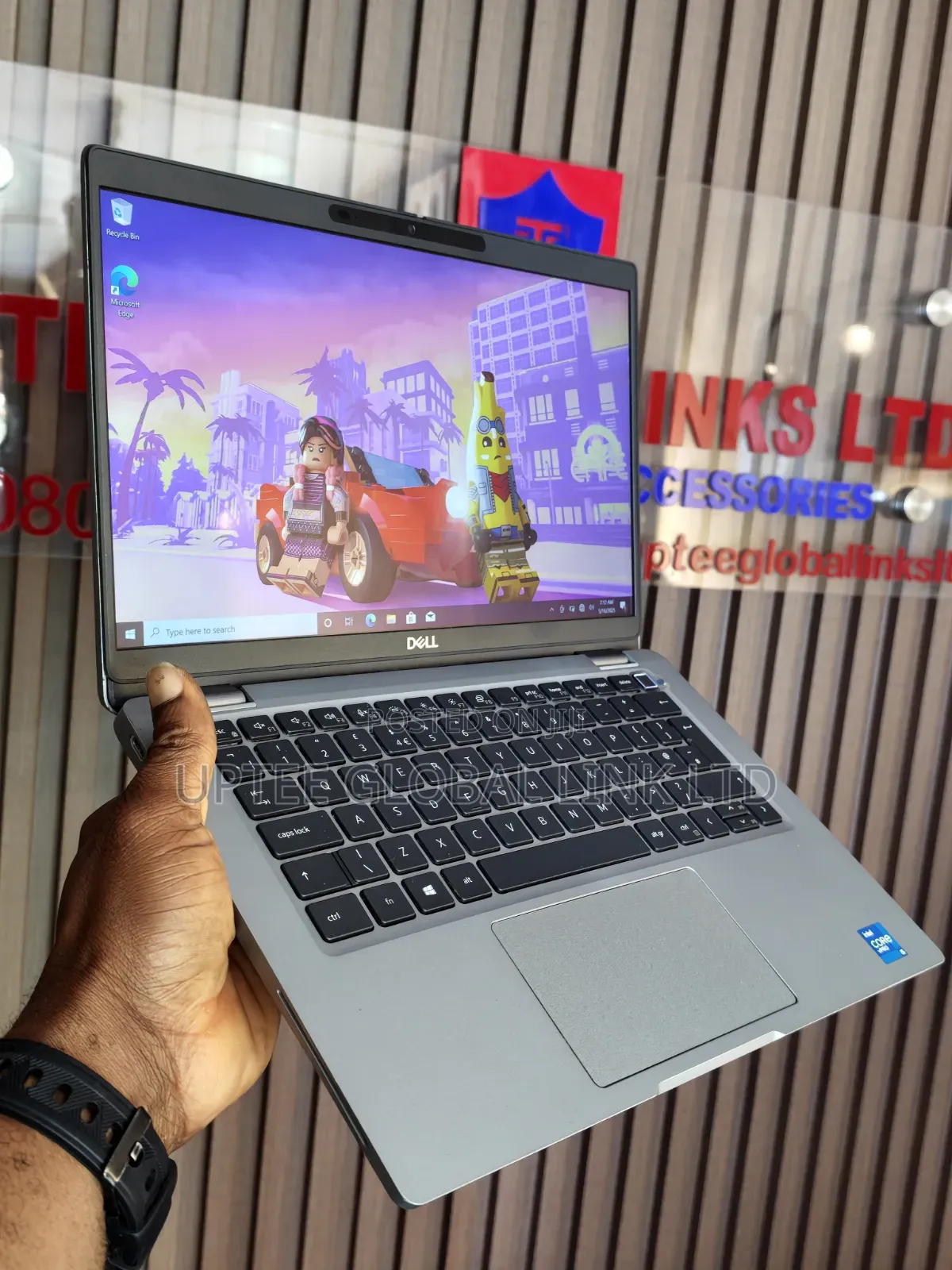 Laptop Dell Latitude 5320 16GB Intel Core i5 SSD 256GB
