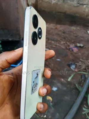 Infinix Smart 8 64 GB Orange