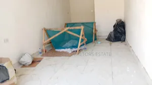 Mini Flat in Thomas Estate for sale