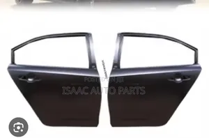 Door Corolla 2020