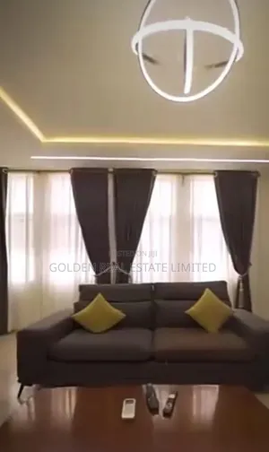 Shortlet – Luxury 3-Bedroom Apartment