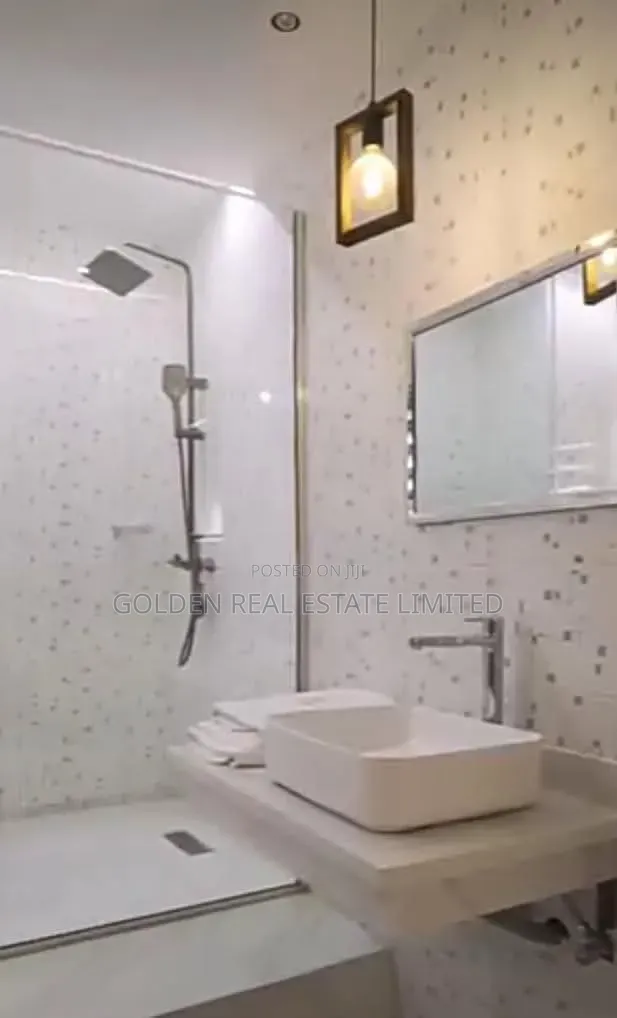 Shortlet – Luxury 3-Bedroom Apartment