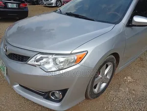 Toyota Camry 2013 Silver