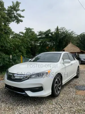 Honda Accord EX-L V6 w/Navigation 4dr Sedan (3.5L 6cyl 6A) 2015 White